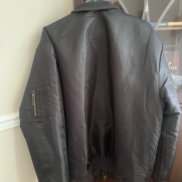 Men’s vintage oversized bomber jacket - Picture 10 of 12
